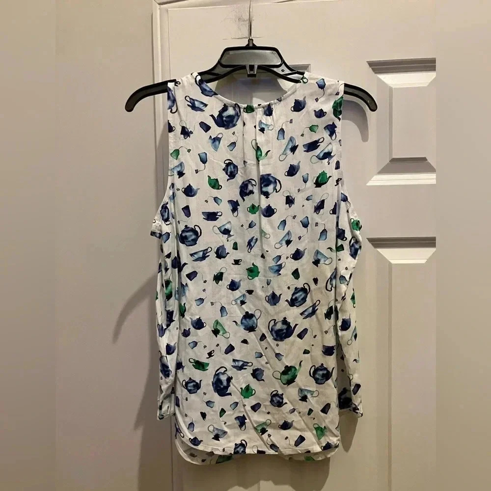 Nic+Zoe Garden Party Tea and Teapot Sleeveless Tank Top - Picture 5 of 7